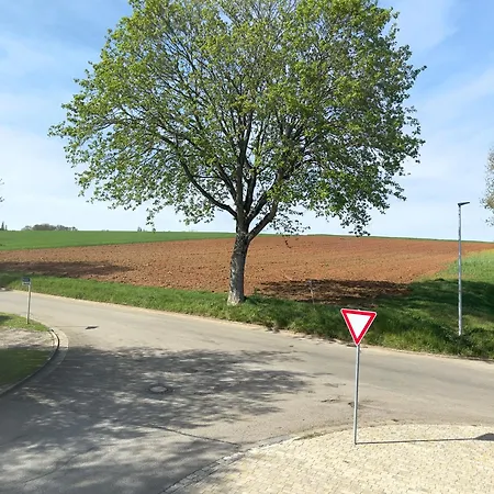 Tiny House Wettelsheim Дом отдыха *